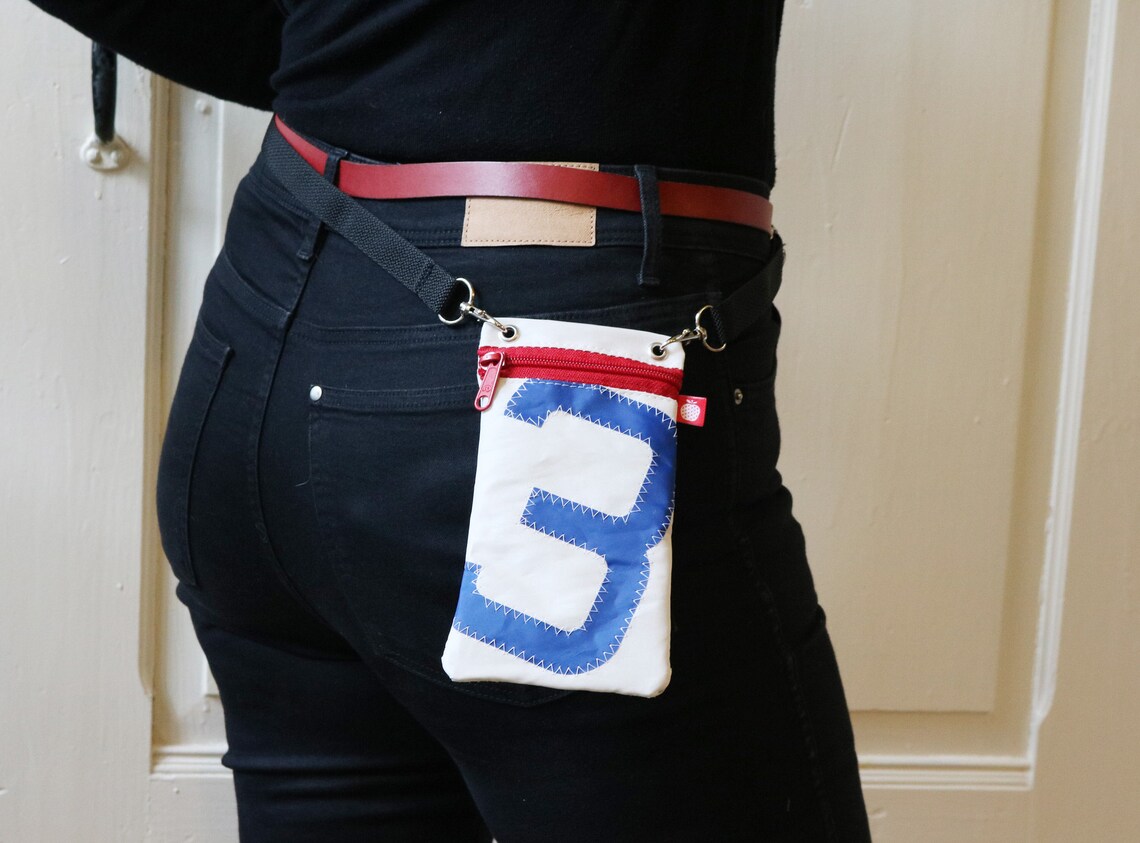 Personalisierte Handytasche zum Umhängen - KOJE